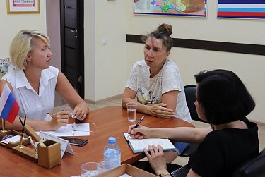 Депутаты округа решают вопросы жителей сообща
